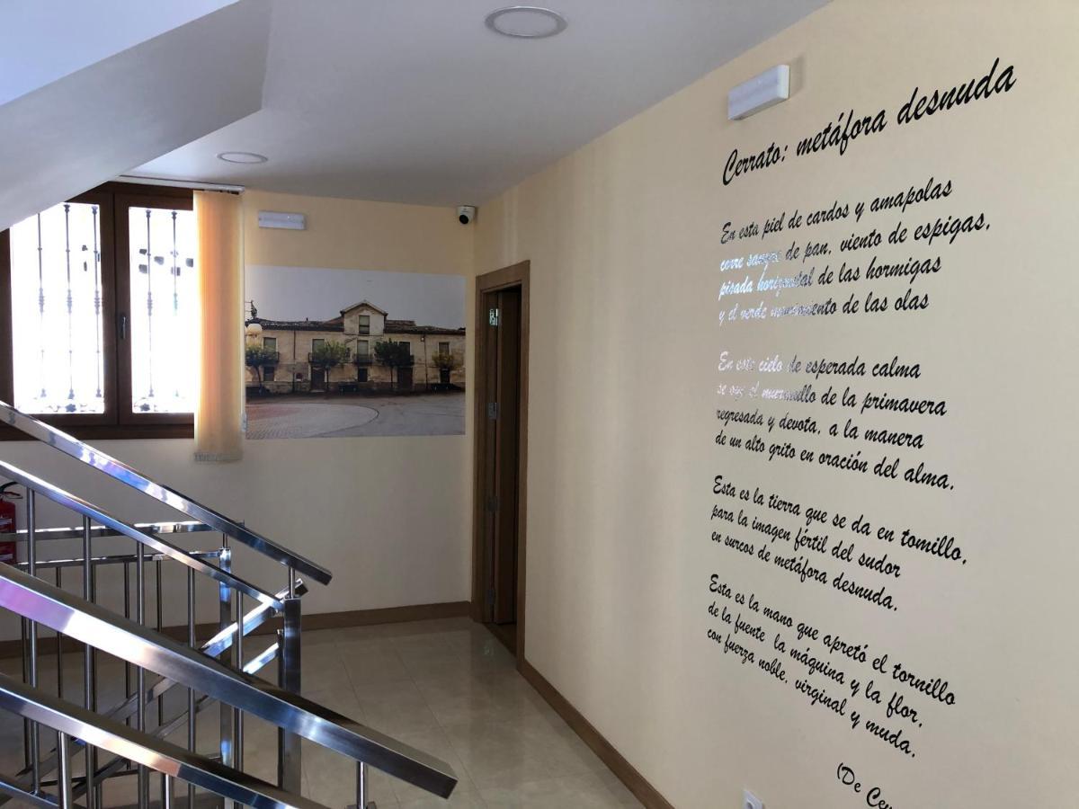 Apartamentos Turisticos Escorraladas Baltanás Zewnętrze zdjęcie