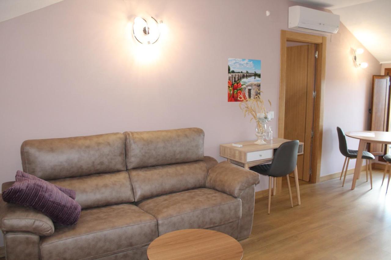 Apartamentos Turisticos Escorraladas Baltanás Zewnętrze zdjęcie